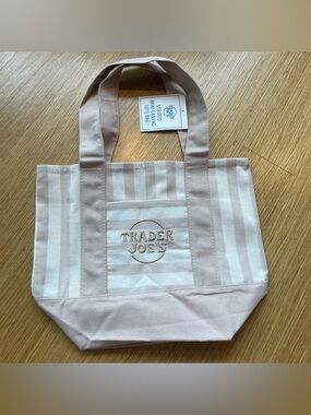 Trader Joe’s Striped Tote Bag Summer Pastel Brown Peach